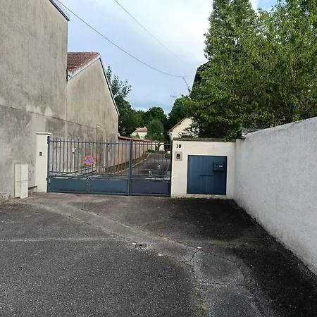 Couette-café Un étage Rien Que Pour Vous Dans Notre Maison