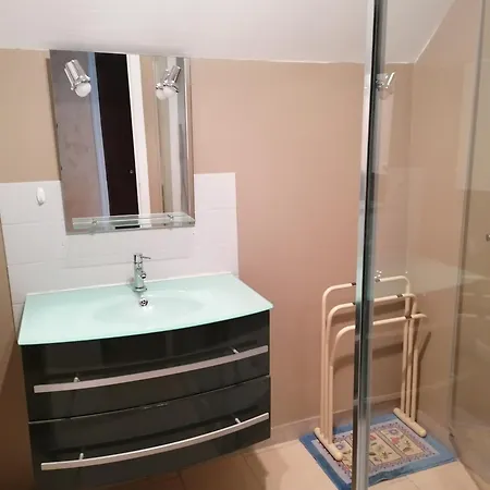 Un étage Rien Que Pour Vous Dans Notre Maison Couette-café Chaumont (Haute-Marne)